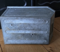 Brocante gereedschapsbak metaal