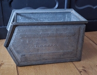 Brocante gereedschapsbak metaal