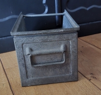 Brocante gereedschapsbak metaal